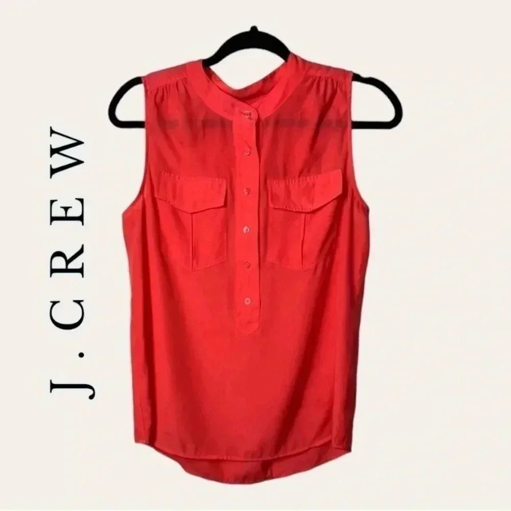 0410.‎ J.CREW SLEEVELESS BLOUSE HLAF BUTTON UP POCKETS ON EACH CHEST AREA SIZE 4